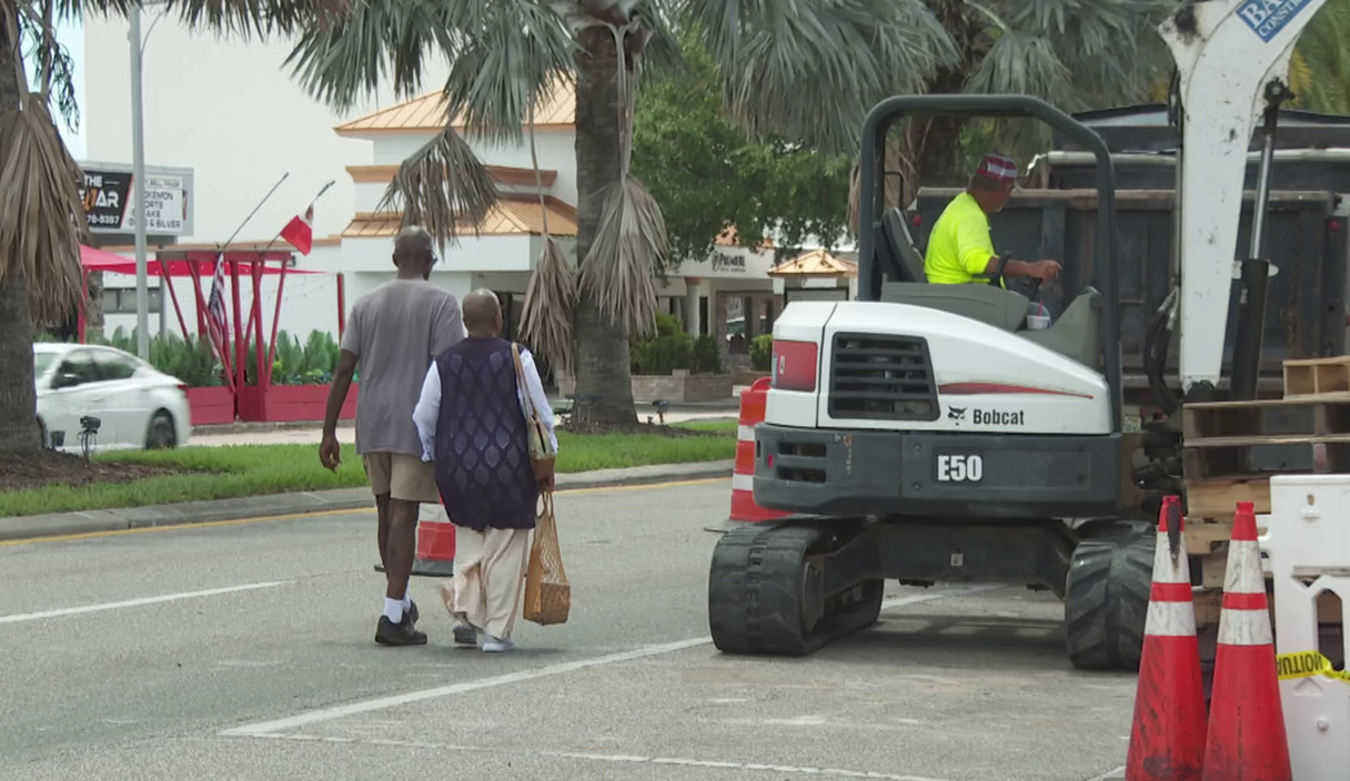 Tree removal along Cape Coral Parkway sparks business and safety backlash cover image