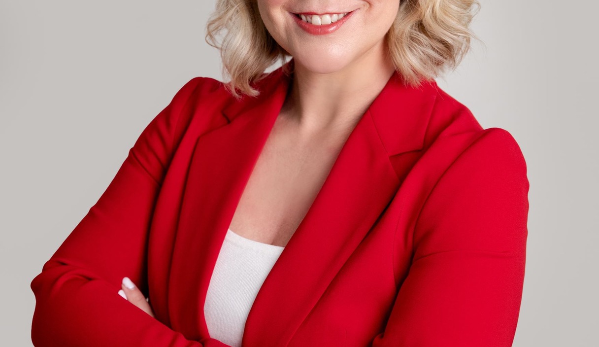 Jenna Persons-Mulicka appointed Lee County Supervisor of Elections cover image